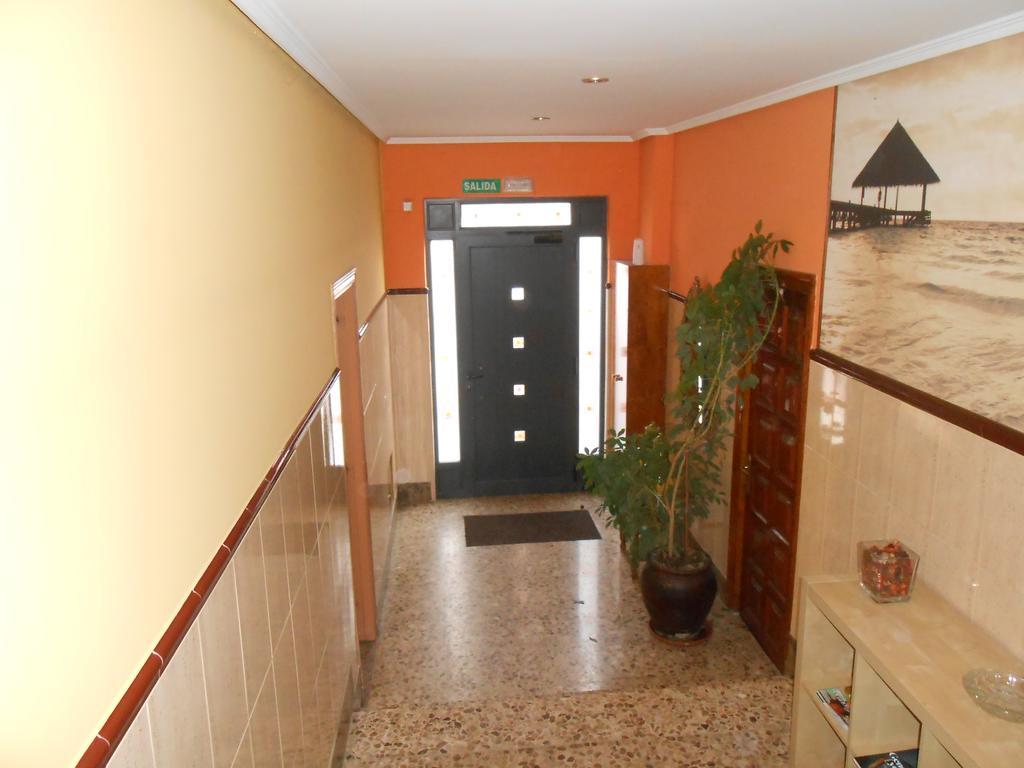 Hostal Restaurante El Abuelo Trobajo Del Camino Екстериор снимка